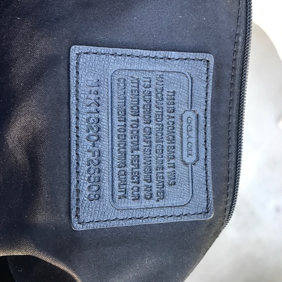 Coach black leather purse GREAT CONDITION - Picture 3 of 5